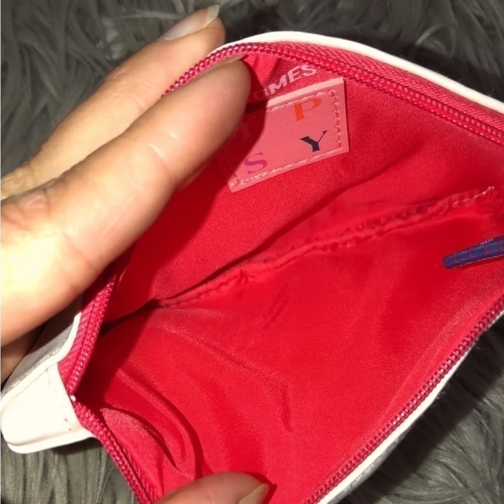 𝅺IPSY Makeup Bag | Confidence Comes From Within